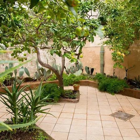 Casa Giglio Couette-café Alghero