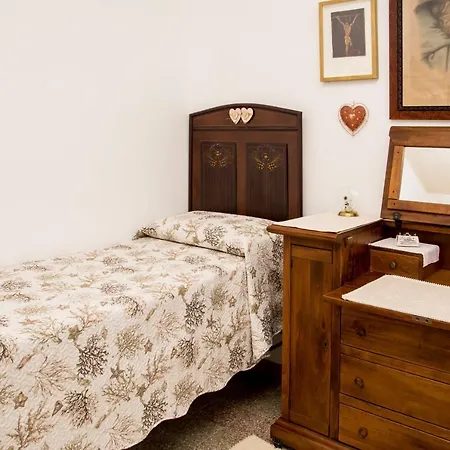 Casa Giglio Bed & Breakfast *